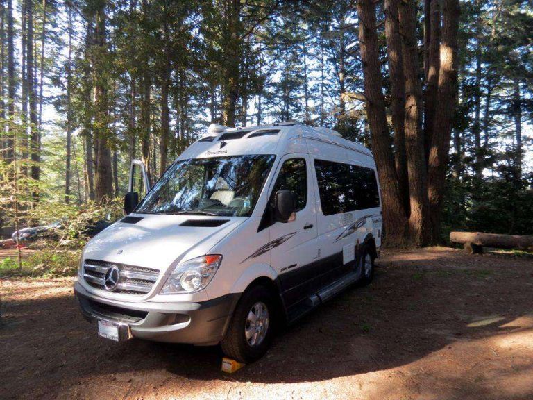What Makes a Good RV Salesperson?