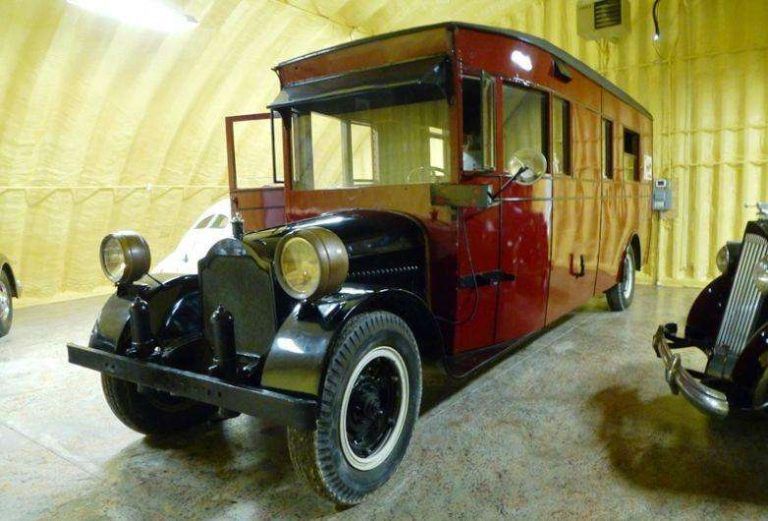 Off The Beaten Path: 1917 Packard Motorhome in Oklahoma